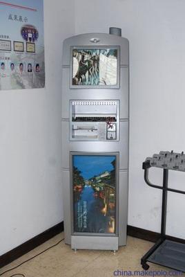 智能觸屏充電站 商場(chǎng)高效充電解決方案